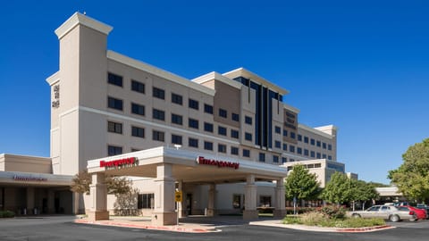 Medical City North Hills Hospital